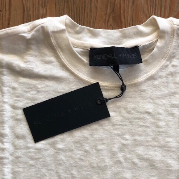 KENDALL & KYLIE Lace Up Boxy Tee Ecru Small NWT - Picture 3 of 8